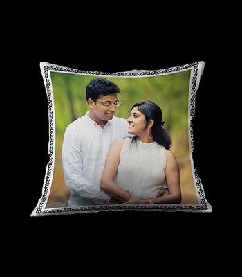 Photo cushion for couple