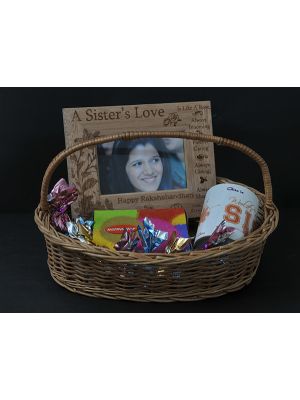 Return gift hamper for sister.
